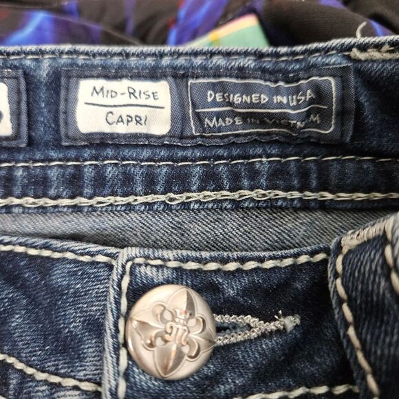 MISS ME Capri Jeans Women's 26 (29x19) Blue Low-Rise Sequin Embroidered EUC - Picture 3 of 11